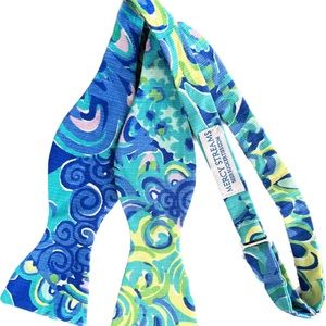 MERCY STREAMS Lily Pulitzer Bow-tie